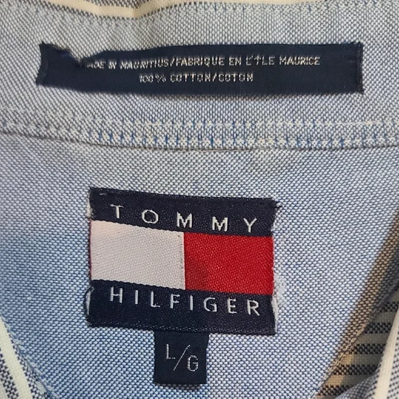 Tommy Hilfiger Men's Striped Dress Shirt - Blue and White EUC Been Dry Cleaned - Picture 2 of 8